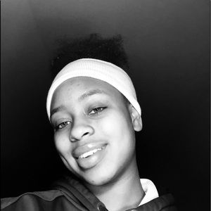 Meet your Posher, Simon